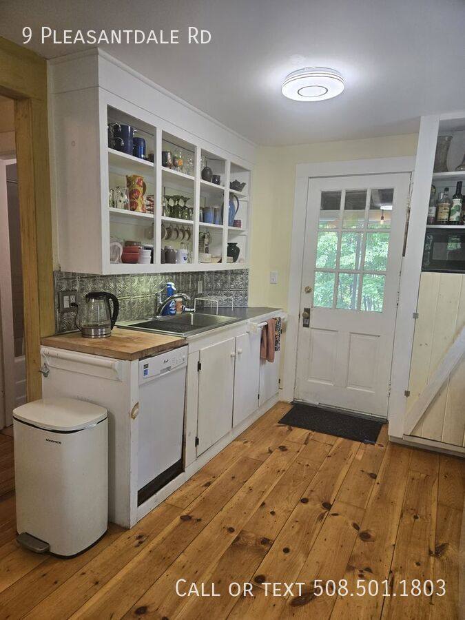 House for rent at 9 Pleasantdale Rd, Rutland, MA 01543