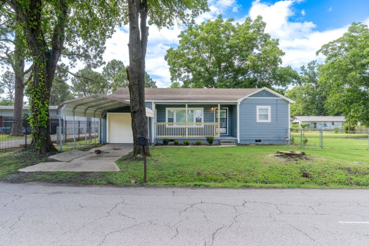 House for rent at 3806 Armour Ave, Fort Smith, AR 72904