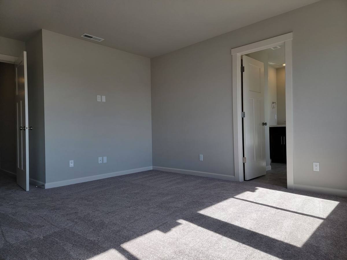 House for rent at 6219 Rebecca St SE, Albany, OR 97322