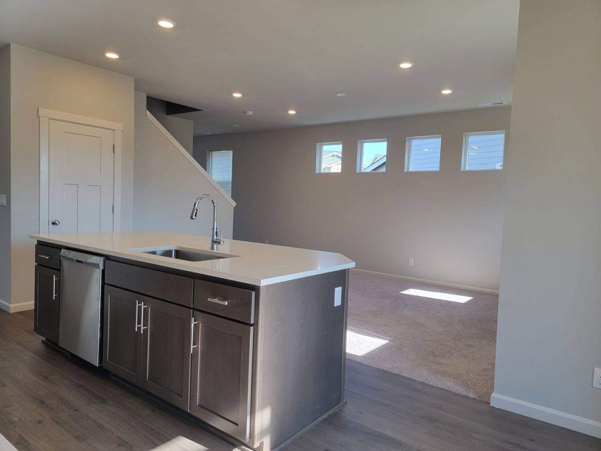 House for rent at 6219 Rebecca St SE, Albany, OR 97322