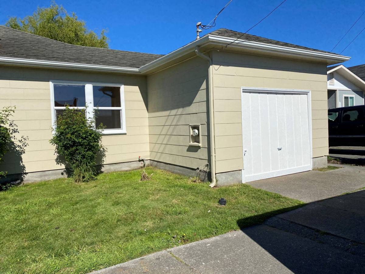 House for rent at 1239 Madison St, Ferndale, CA 95536