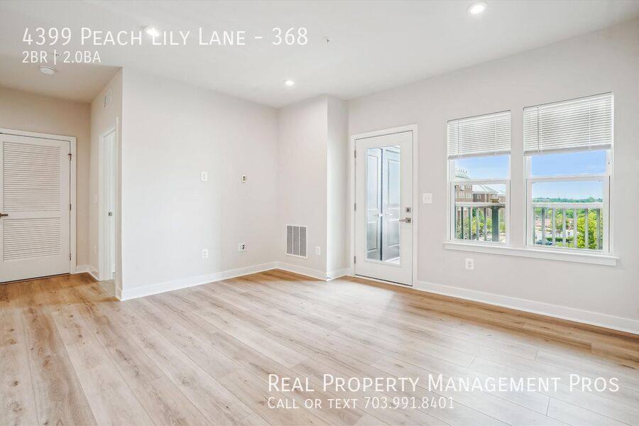 Condo for rent at 4399 Peach Lily Lane #368, Chantilly, VA 20151