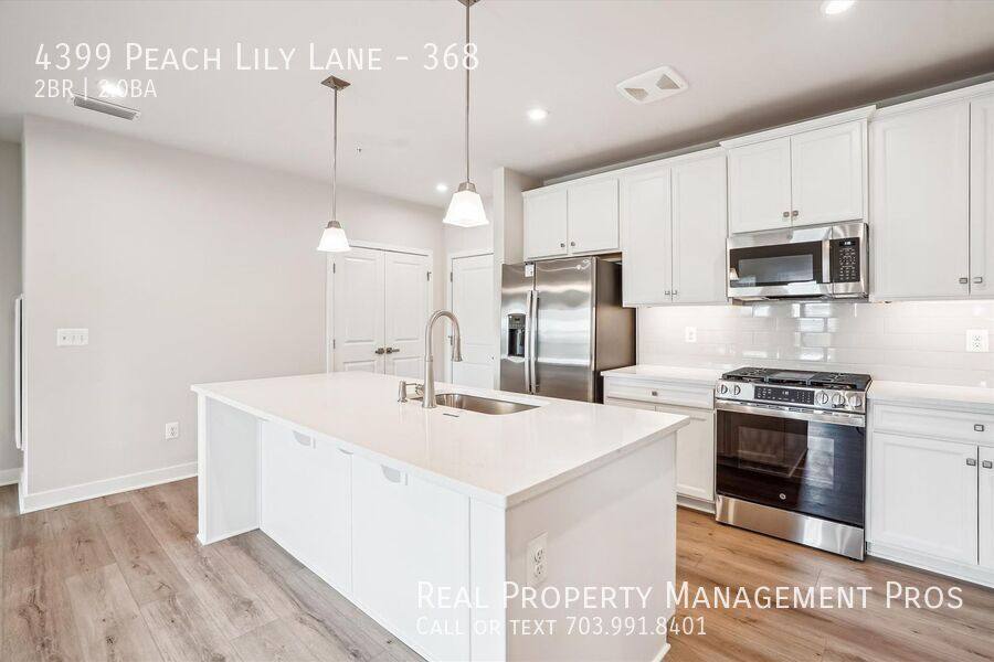 Condo for rent at 4399 Peach Lily Lane #368, Chantilly, VA 20151