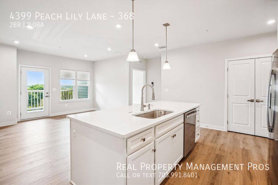 Condo for rent at 4399 Peach Lily Lane #368, Chantilly, VA 20151