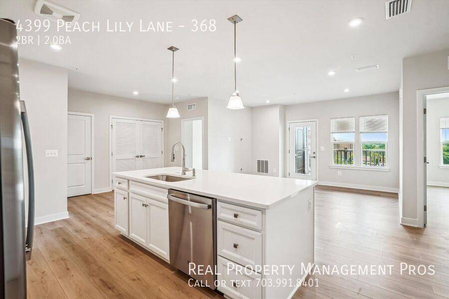 Condo for rent at 4399 Peach Lily Lane #368, Chantilly, VA 20151