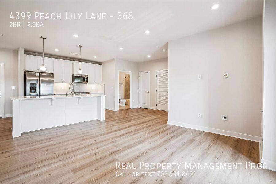 Condo for rent at 4399 Peach Lily Lane #368, Chantilly, VA 20151