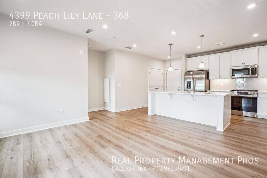 Condo for rent at 4399 Peach Lily Lane #368, Chantilly, VA 20151