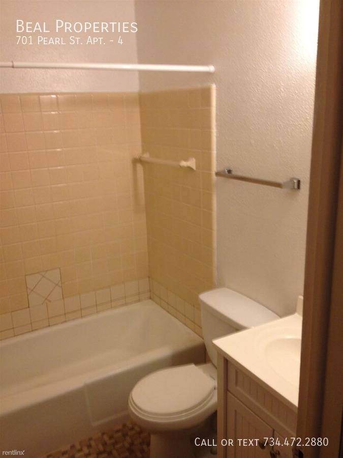Apartment for rent at 701 Pearl St #4, Ypsilanti, MI 48197