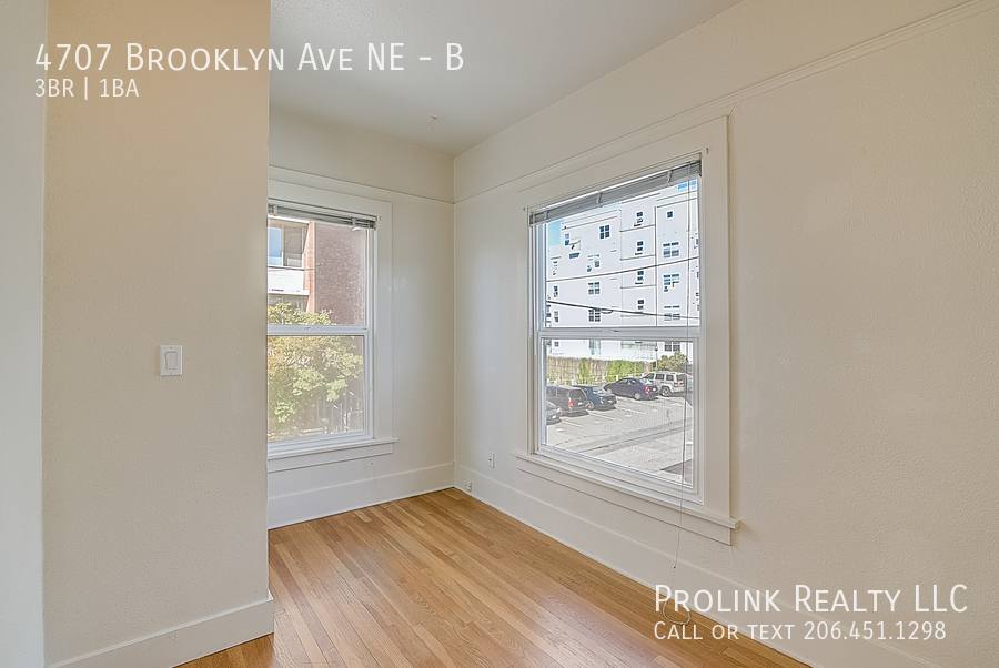 Apartment for rent at 4707 Brooklyn Ave NE #B, Seattle, WA 98105