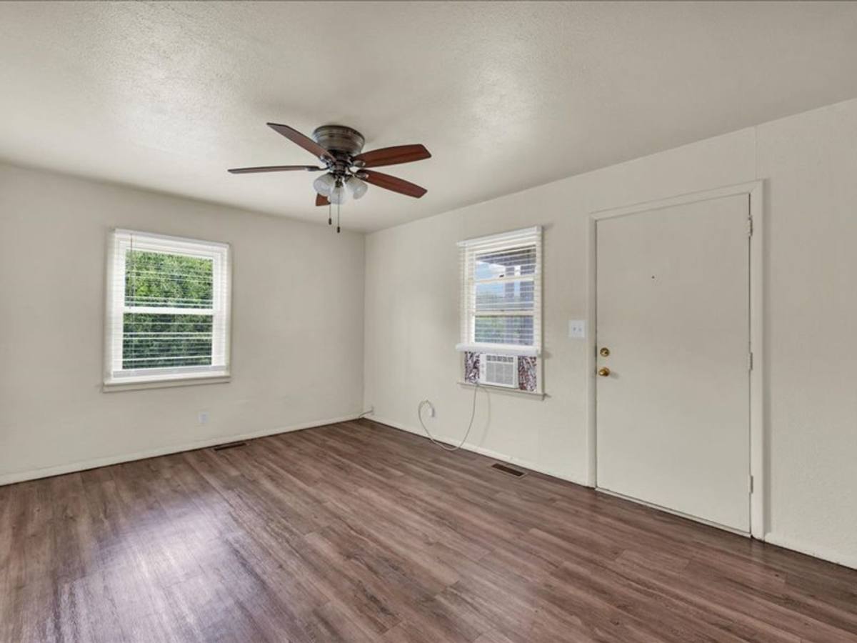 Apartment for rent at 2213 Peirce Ave, Bloomington, IL 61701
