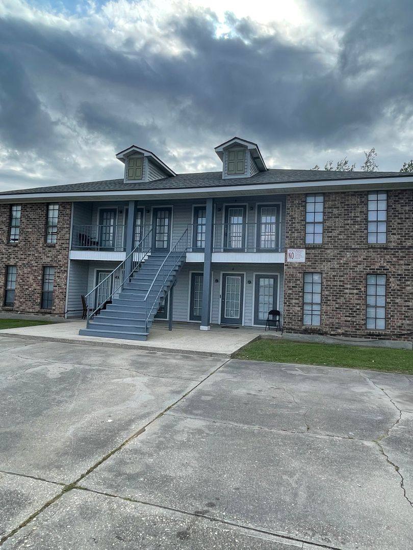 Apartment for rent at 202 Cantal Dr, Lafayette, LA 70507
