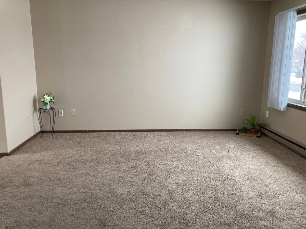 Townhouse for rent at 800 11th St NW, Valley City, ND 58072