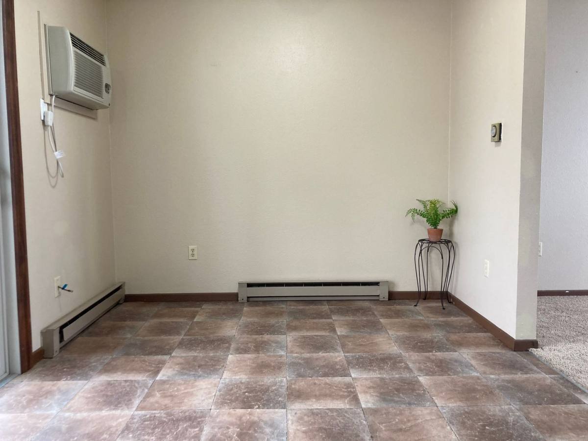 Townhouse for rent at 800 11th St NW, Valley City, ND 58072