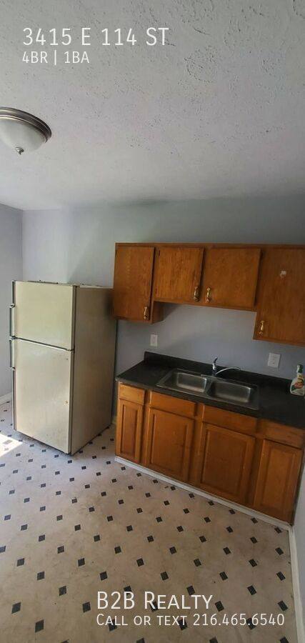 House for rent at 3415 E 114 St, Cleveland, OH 44104