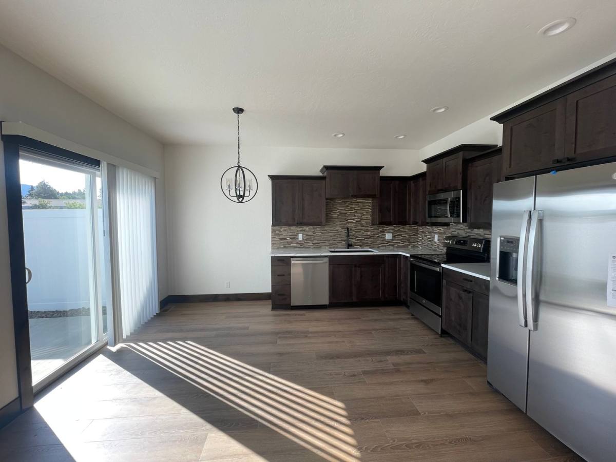 Townhouse for rent at 139 E Lobo Loop, Hayden, ID 83835