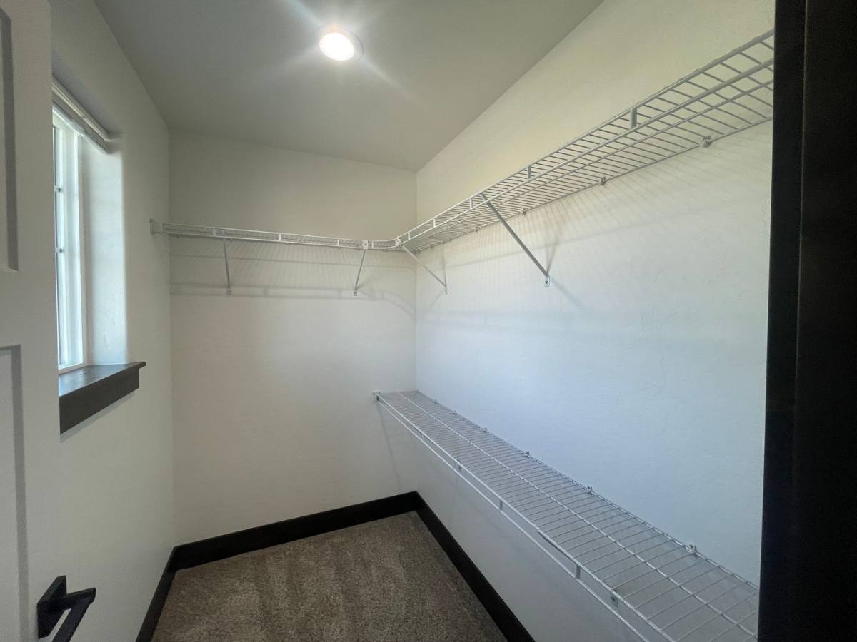Townhouse for rent at 139 E Lobo Loop, Hayden, ID 83835