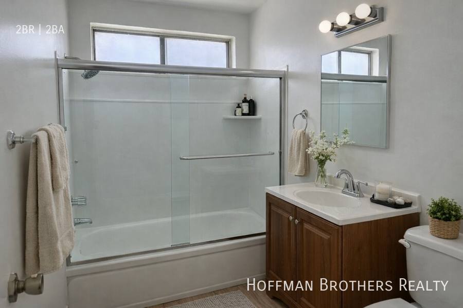Apartment for rent at 5130 Yarmouth Ave #10, Encino, CA 91316