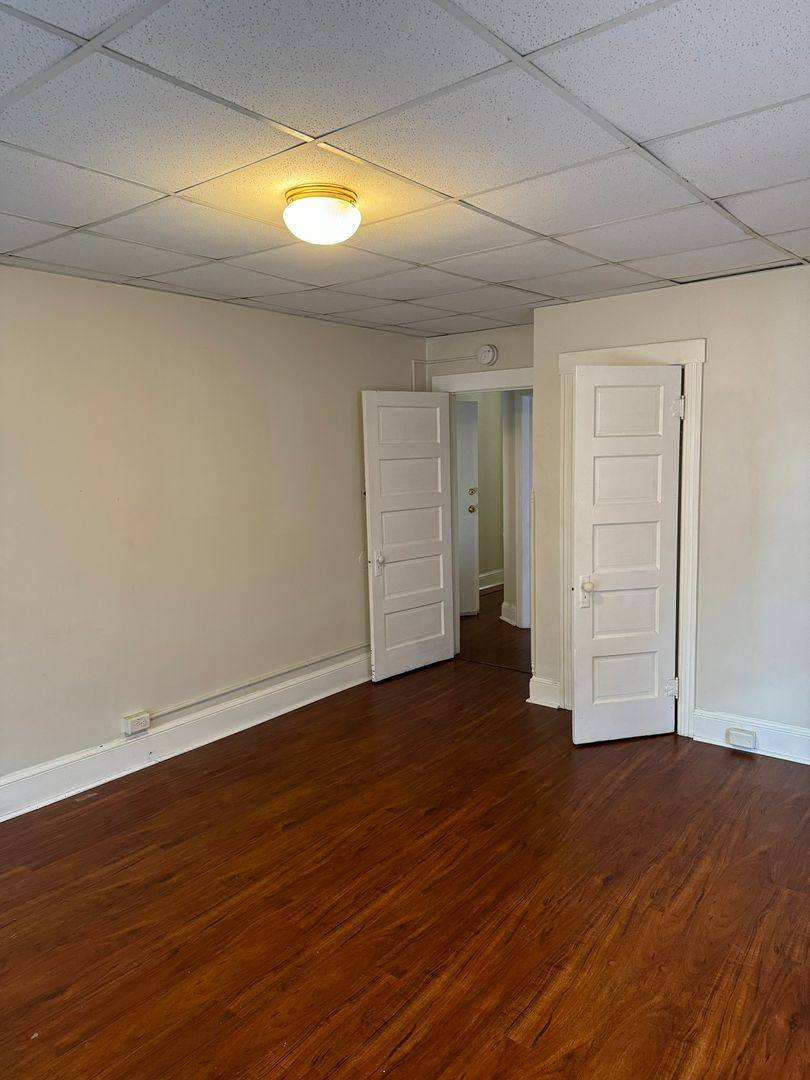 Apartment for rent at 253-255 Frederick St, Hagerstown, MD 21740