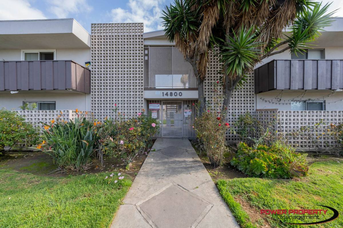 Apartment for rent at 14800 S Berendo Ave, Gardena, CA 90247