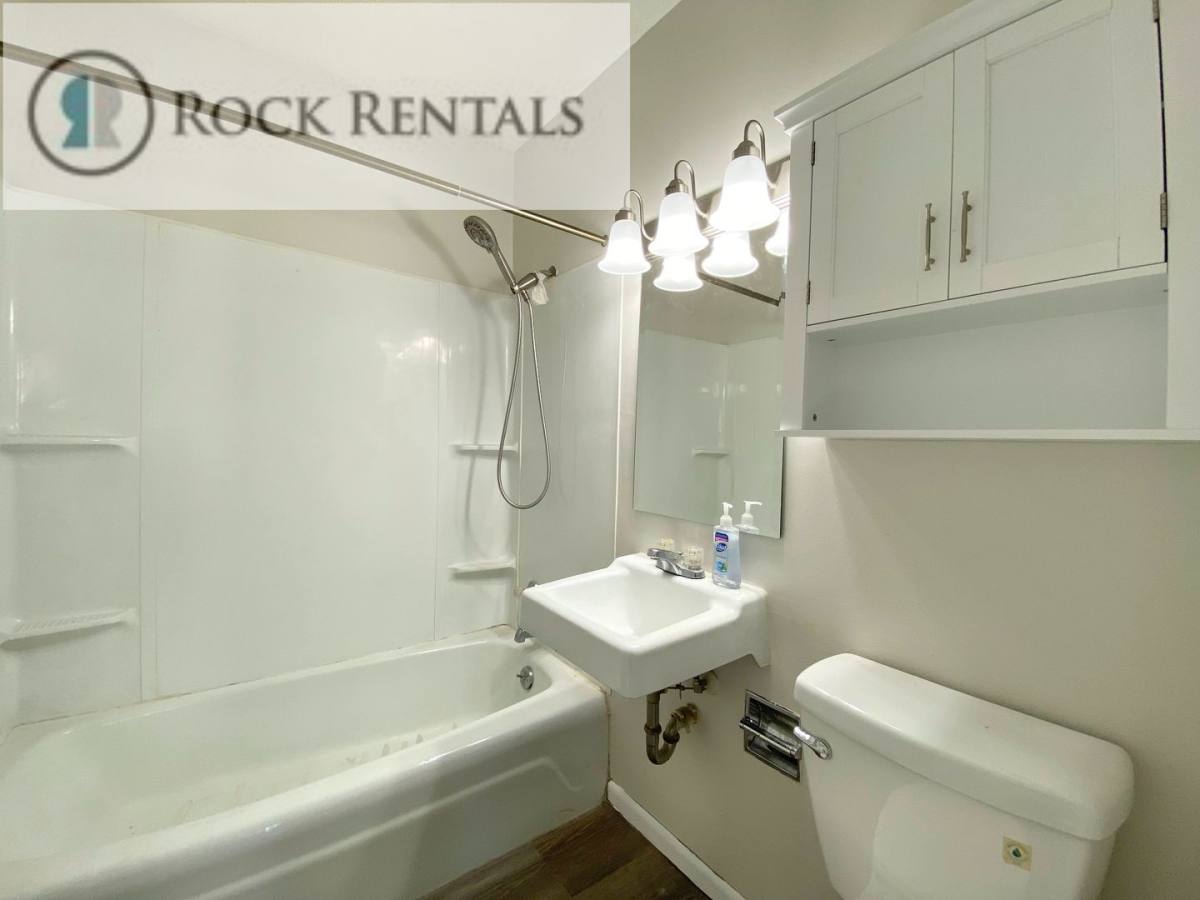Apartment for rent at 1101 N Baker, Hutchinson, KS 67501