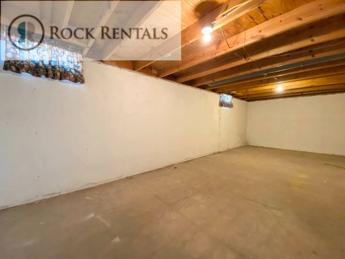 Apartment for rent at 1101 N Baker, Hutchinson, KS 67501