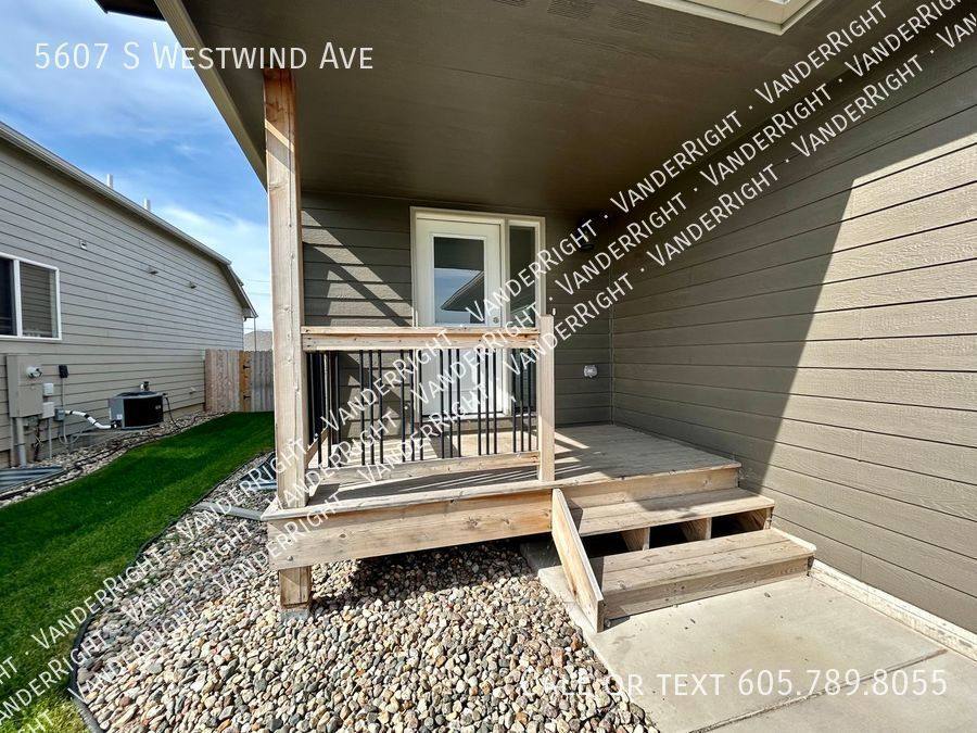 House for rent at 5607 S Westwind Ave, Sioux Falls, SD 57108