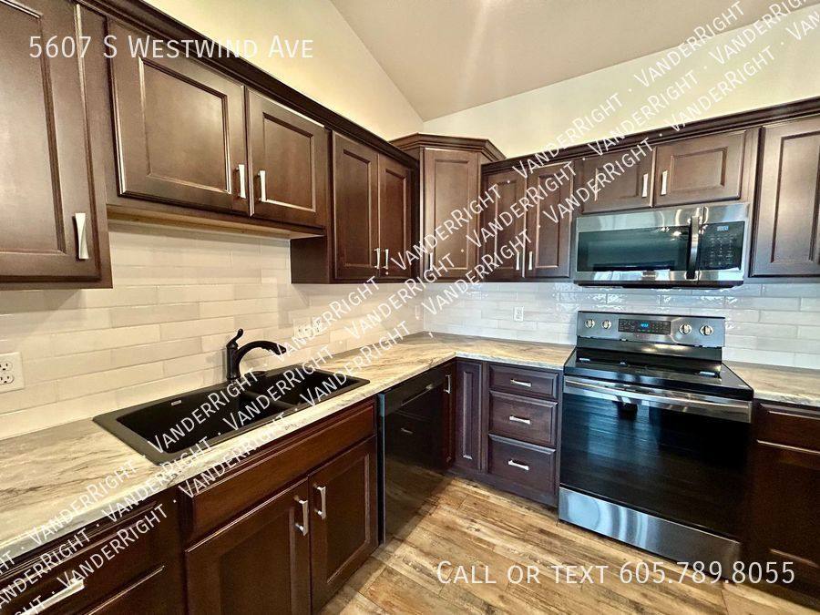 House for rent at 5607 S Westwind Ave, Sioux Falls, SD 57108