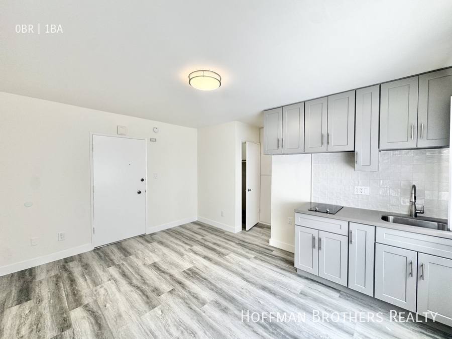 Apartment for rent at 15938 Vanowen St #11, Van Nuys, CA 91406