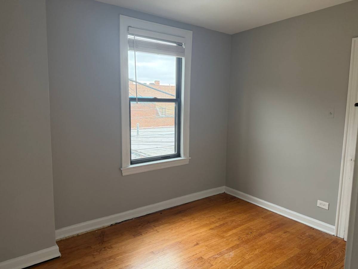 Apartment for rent at 42 S La Grange Rd, La Grange, IL 60525