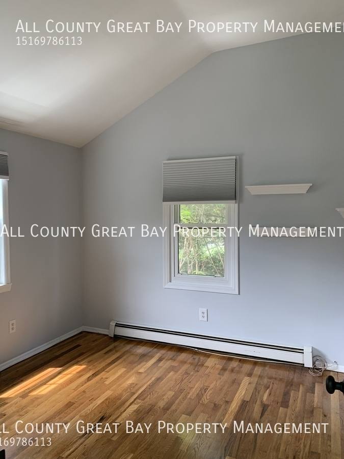 House for rent at 41 Shaber Ave, Patchogue, NY 11772