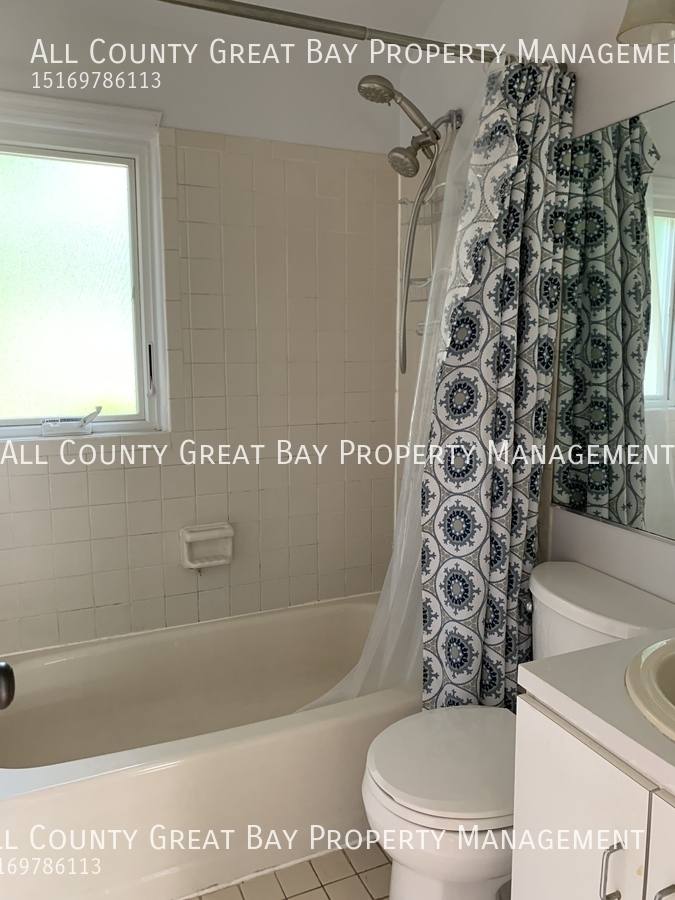 House for rent at 41 Shaber Ave, Patchogue, NY 11772