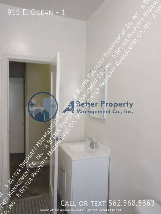 Apartment for rent at 915 E Ocean #1, Long Beach, CA 90802