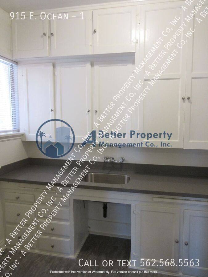 Apartment for rent at 915 E Ocean #1, Long Beach, CA 90802
