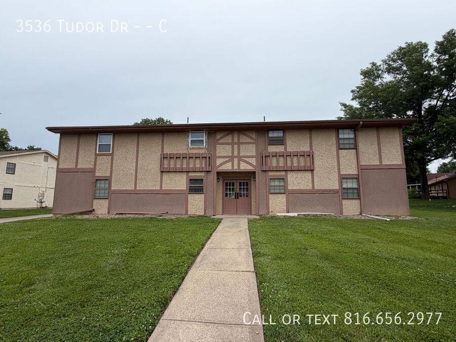 Apartment for rent at 3536 Tudor Dr #C, Leavenworth, KS 66048