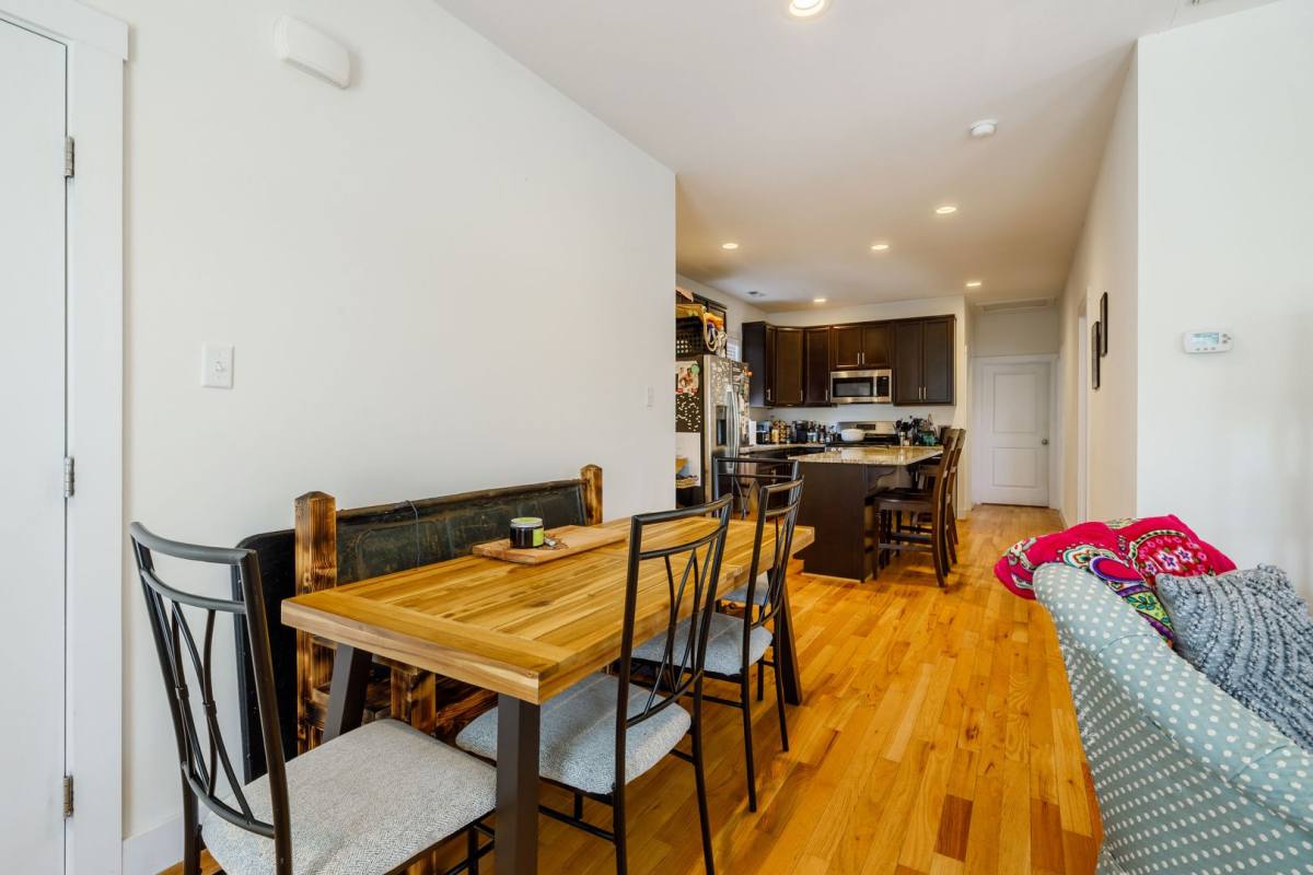 Apartment for rent at 408 N Robinson, Richmond, VA 23220