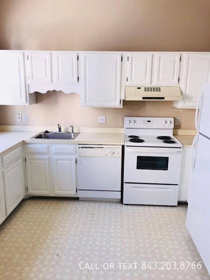 Apartment for rent at 75 Society St #4, Charleston, SC 29401