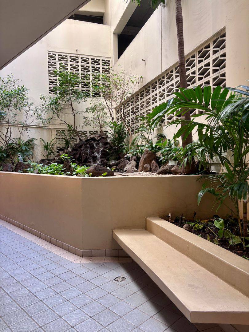 Apartment for rent at 469 Ena Rd, Honolulu, HI 96815