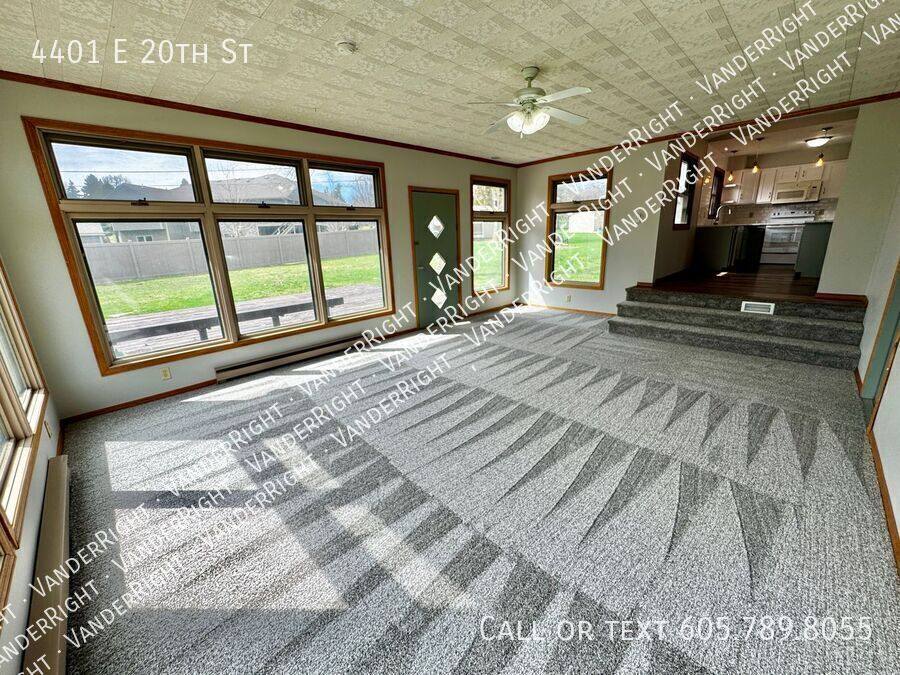 House for rent at 4401 E 20th St, Sioux Falls, SD 57103
