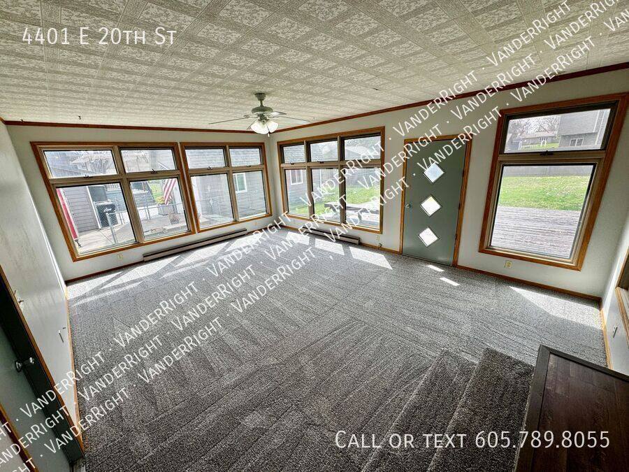 House for rent at 4401 E 20th St, Sioux Falls, SD 57103