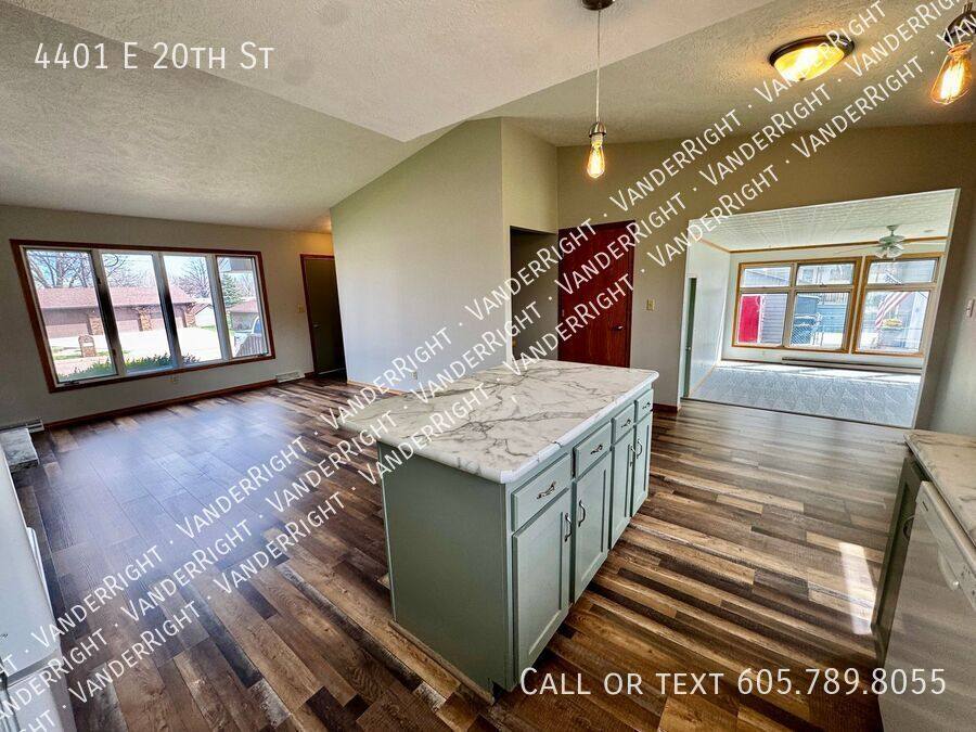 House for rent at 4401 E 20th St, Sioux Falls, SD 57103