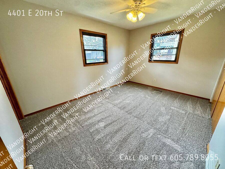 House for rent at 4401 E 20th St, Sioux Falls, SD 57103