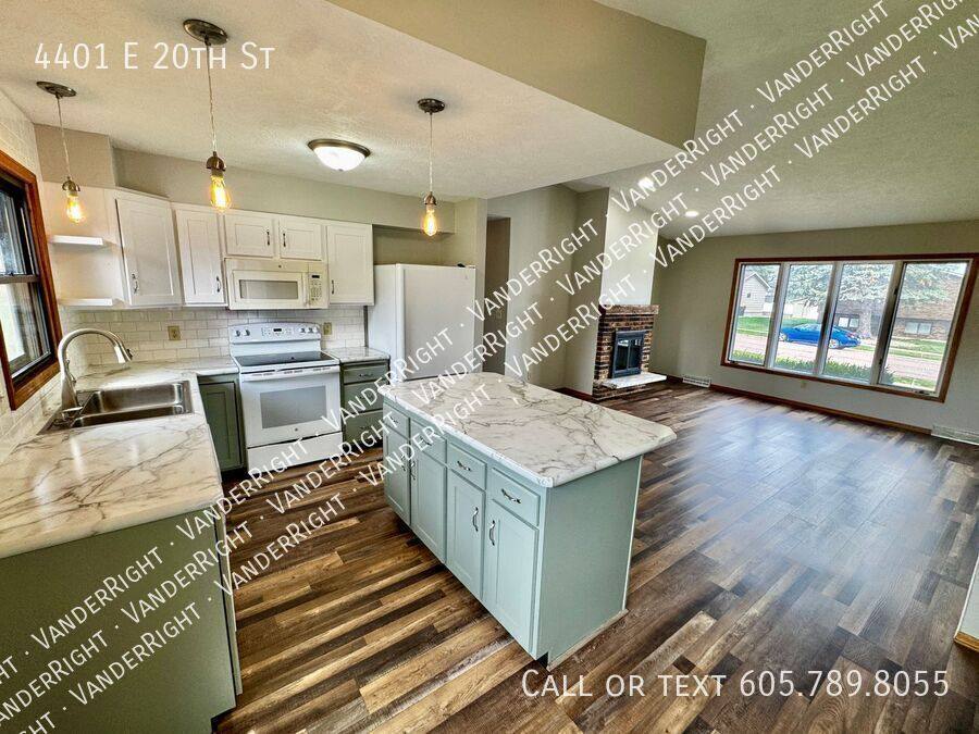 House for rent at 4401 E 20th St, Sioux Falls, SD 57103