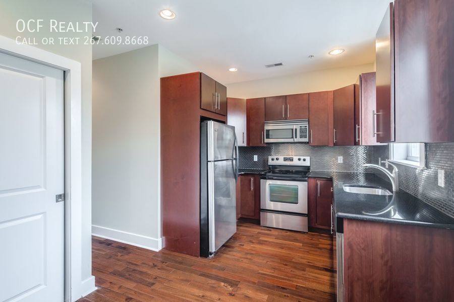 Apartment for rent at 2633 Catharine St #B, Philadelphia, PA 19146