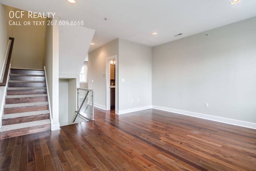 Apartment for rent at 2633 Catharine St #B, Philadelphia, PA 19146