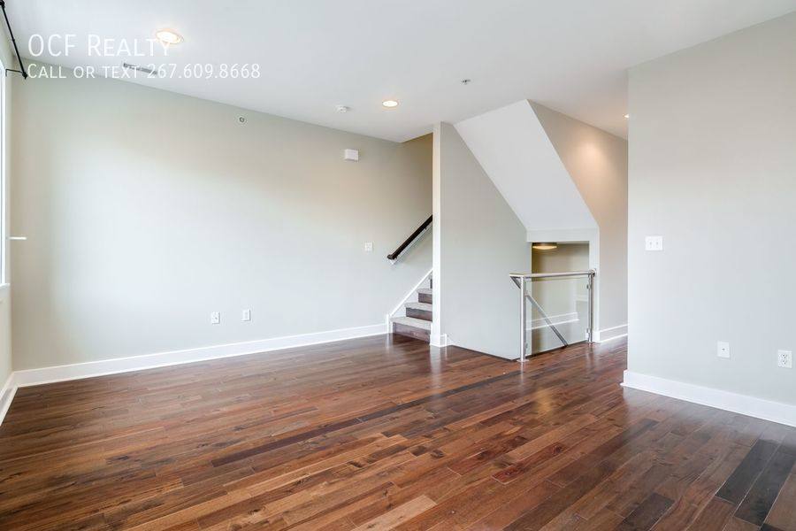 Apartment for rent at 2633 Catharine St #B, Philadelphia, PA 19146