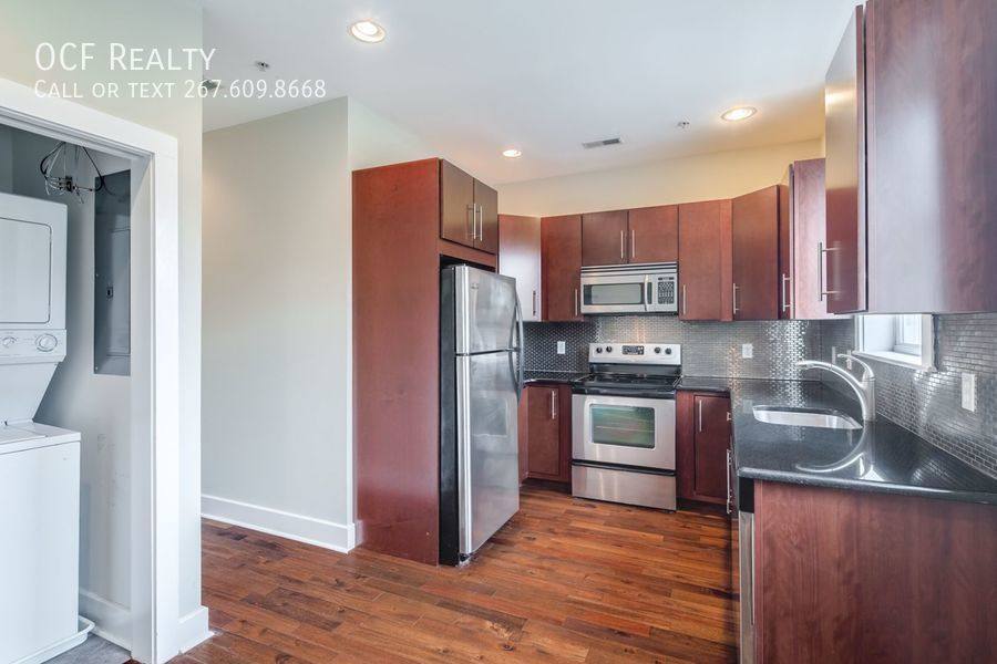 Apartment for rent at 2633 Catharine St #B, Philadelphia, PA 19146