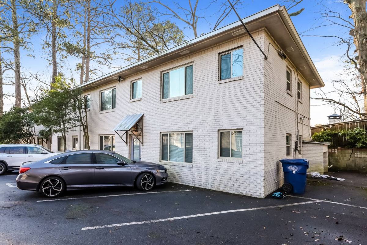Apartment for rent at 1978 Wellbourne Dr NE, Atlanta, GA 30324