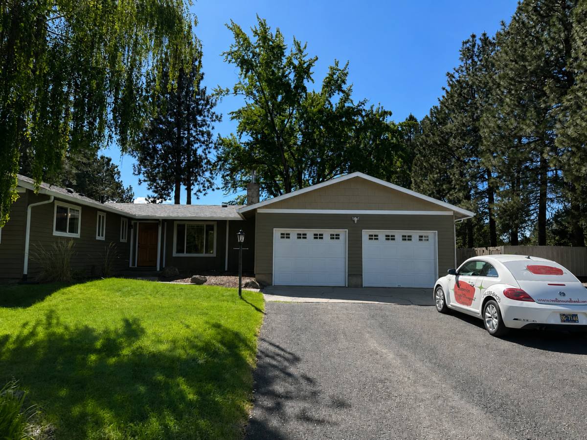 House for rent at 21700 Stud Court, Bend, OR 97702