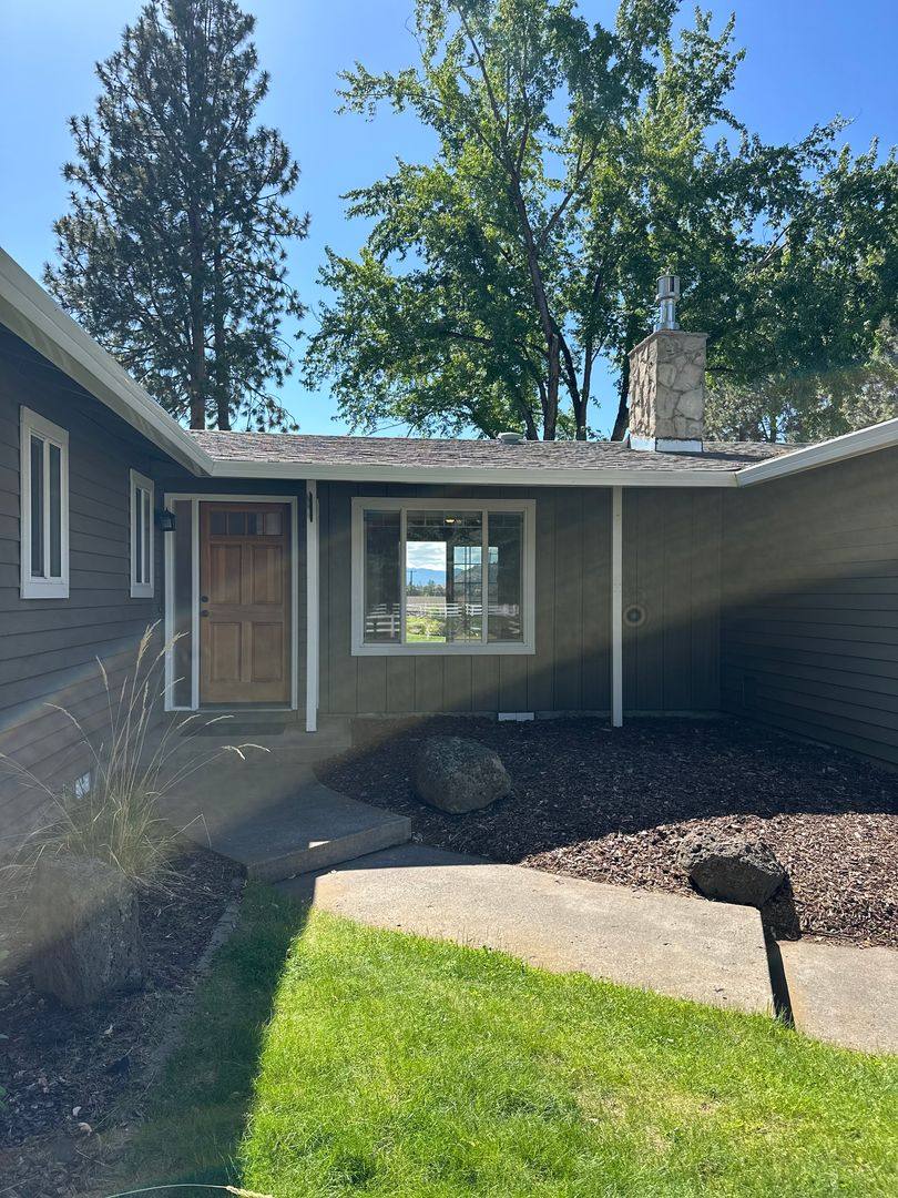 House for rent at 21700 Stud Court, Bend, OR 97702