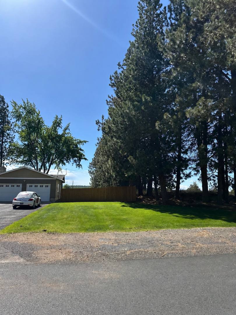 House for rent at 21700 Stud Court, Bend, OR 97702